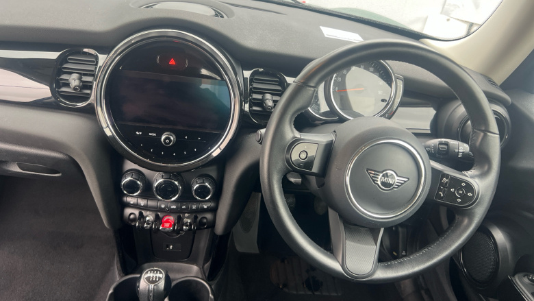 MINI Hatchback 1.5 Cooper Classic 3dr Petrol Hatchback